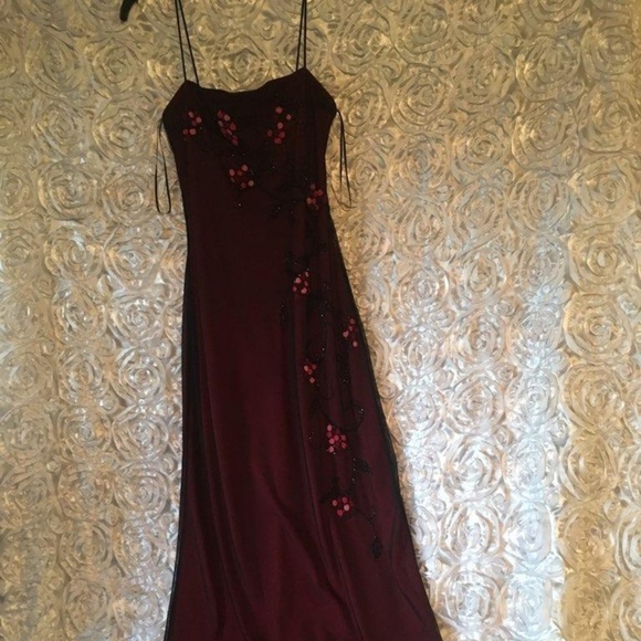 JS Boutique Dresses & Skirts - Black and Red Dress